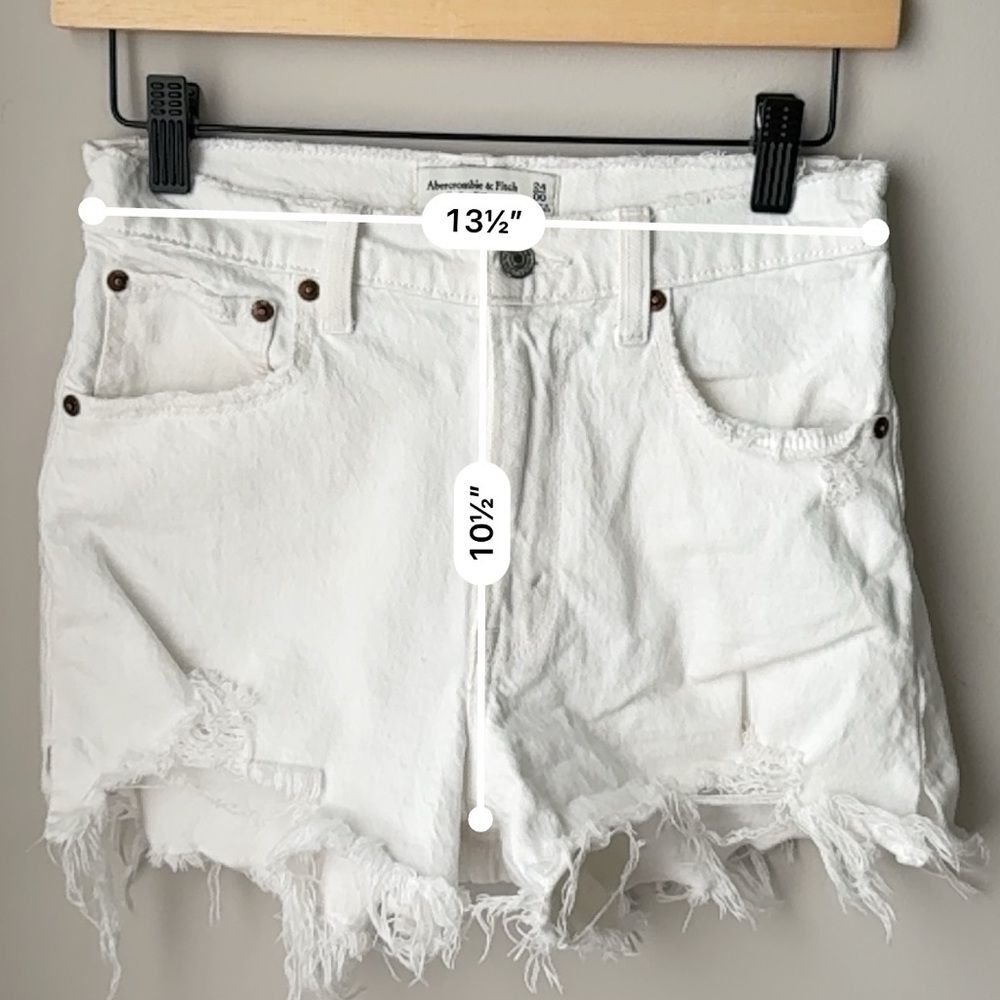 Abercrombie & Fitch The Cutoff Short High Rise White Raw Hem - Picture 4 of 5